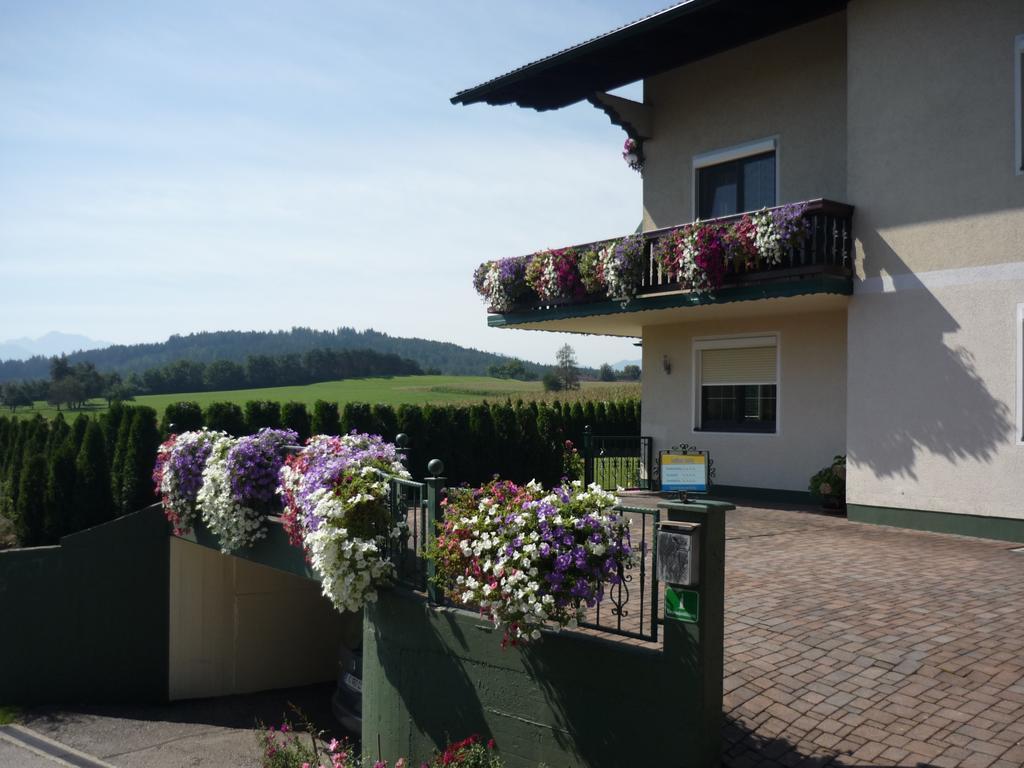 Landhaus Lassnig Moosburg Extérieur photo